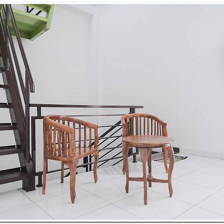 Reddoorz Near Kota Tua 2 Hotel Джакарта Екстериор снимка