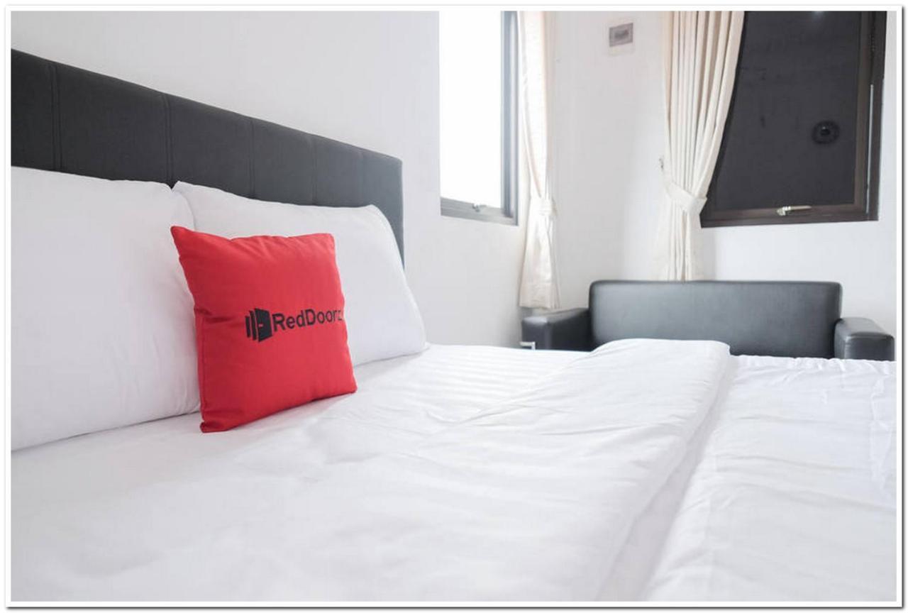 Reddoorz Near Kota Tua 2 Hotel Джакарта Екстериор снимка
