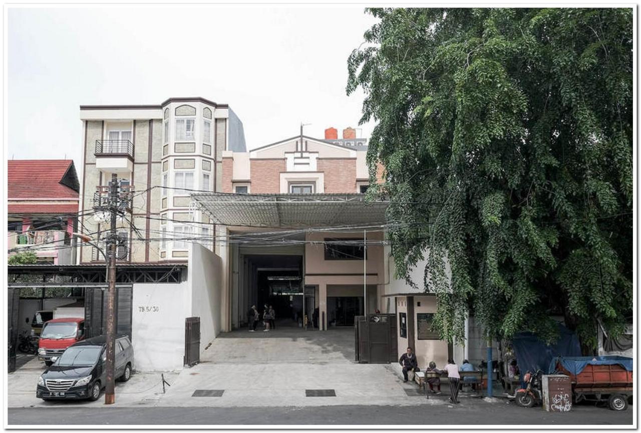 Reddoorz Near Kota Tua 2 Hotel Джакарта Екстериор снимка